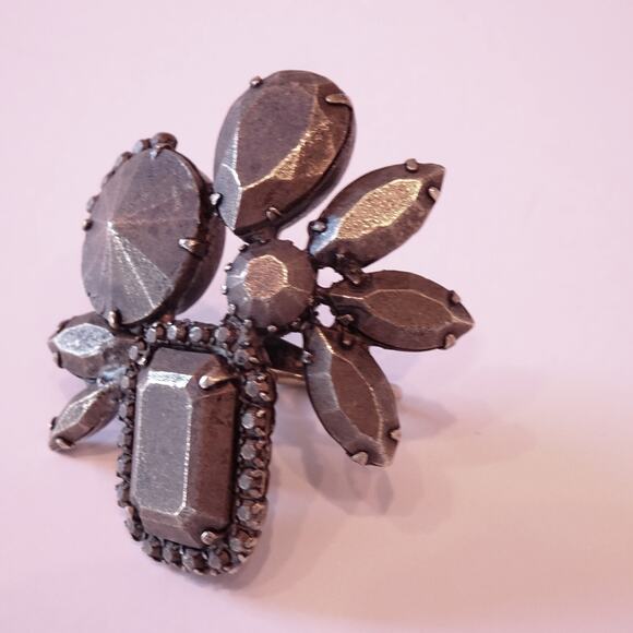 Joomi Lim Women's Brass Petal Pyramid Geo Oversized Statement Ring Sz 8 - Picture 4 of 8